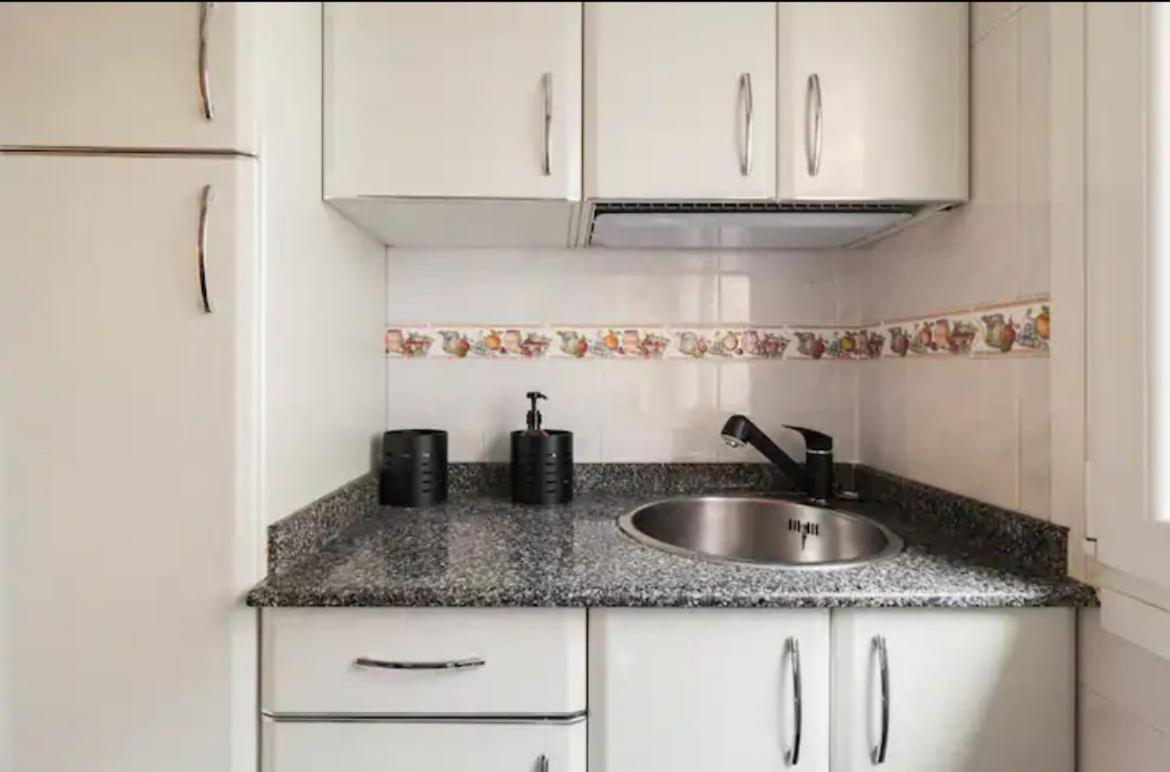 Central Monkey Apartment - Grupo Rh Santander Zewnętrze zdjęcie